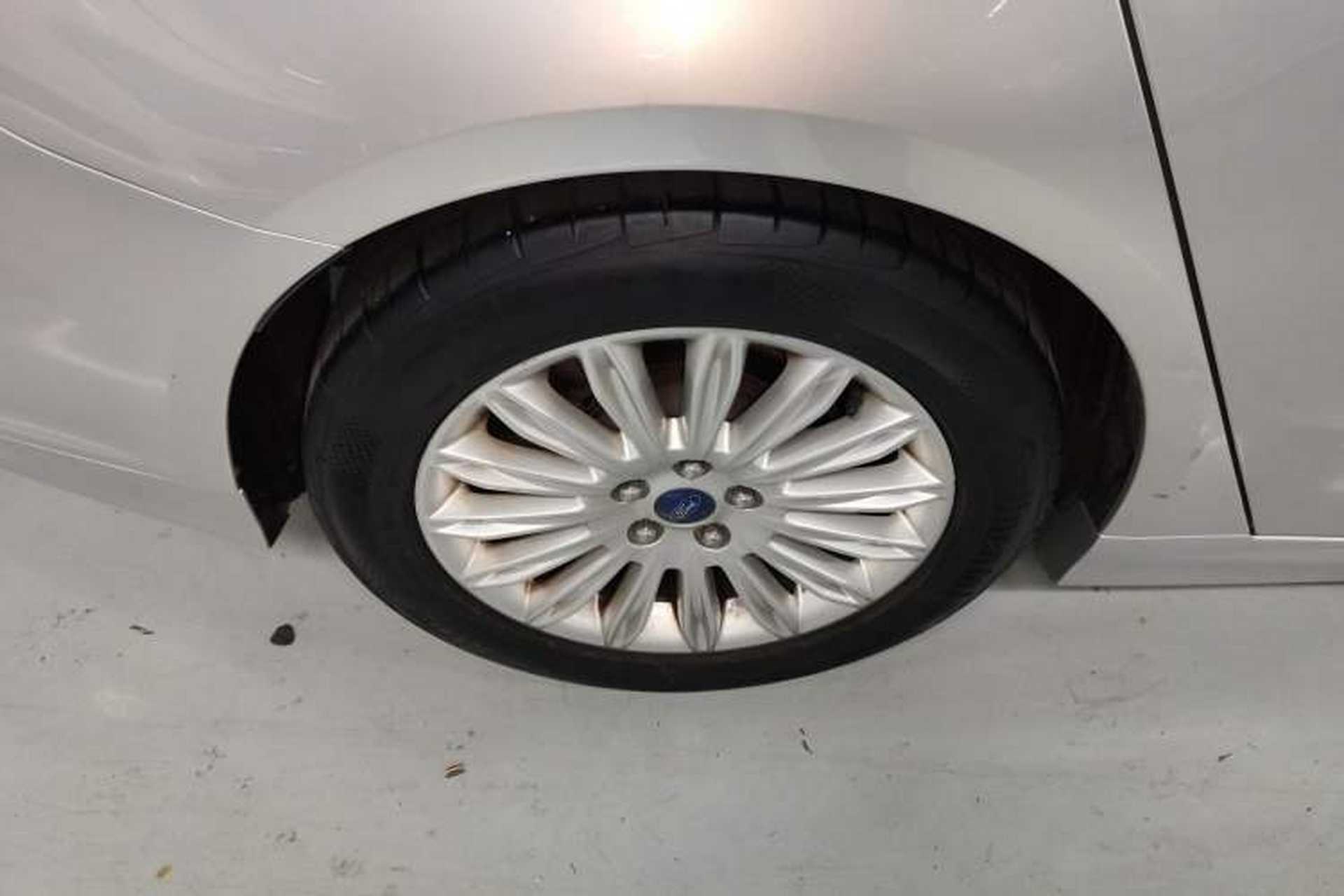 Used Ford Mondeo 2013 2.0L GTDi 200 Fashion Edition Exterior 8