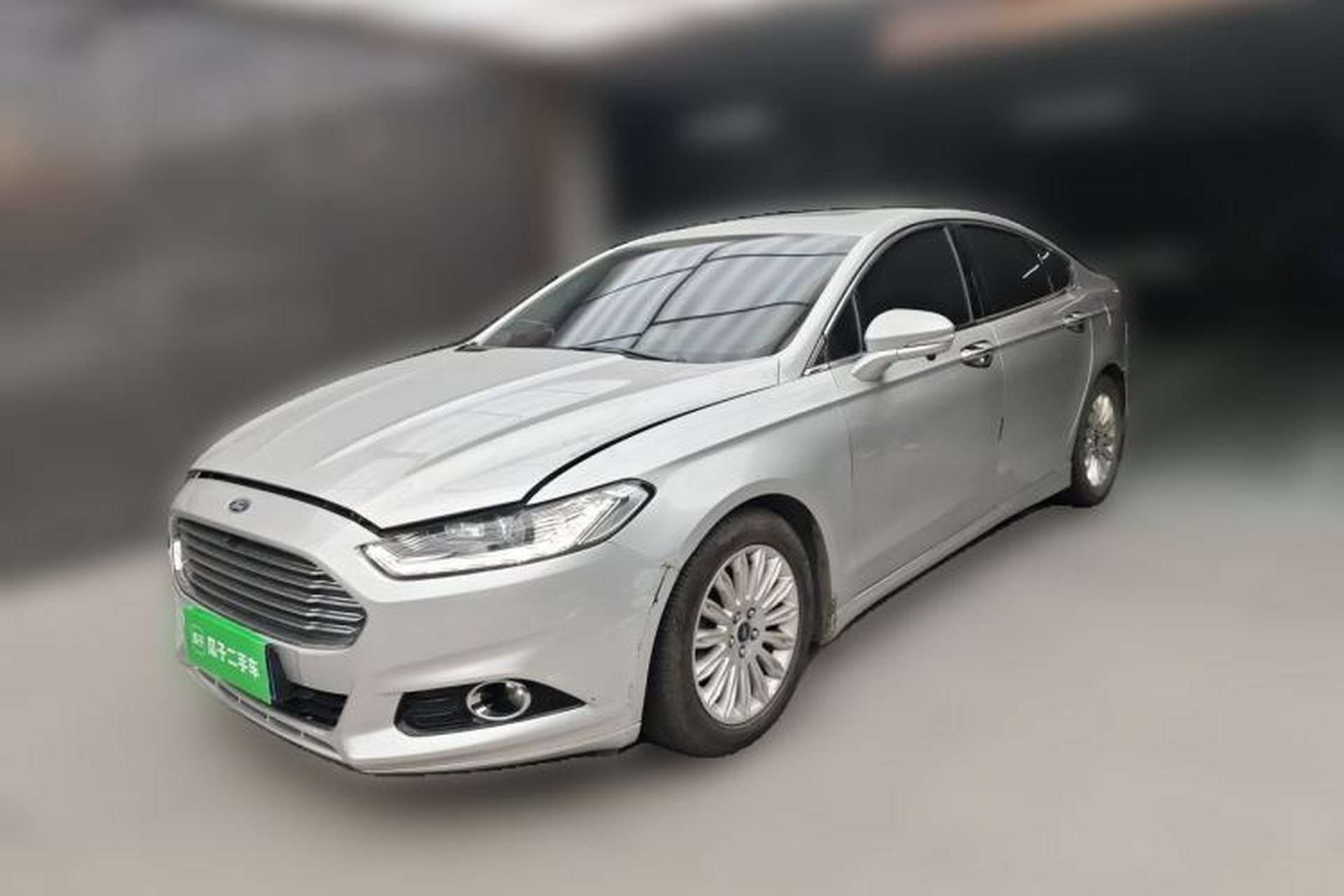 Used Ford Mondeo 2013 2.0L GTDi 200 Luxury Model Front Left 45 Deg