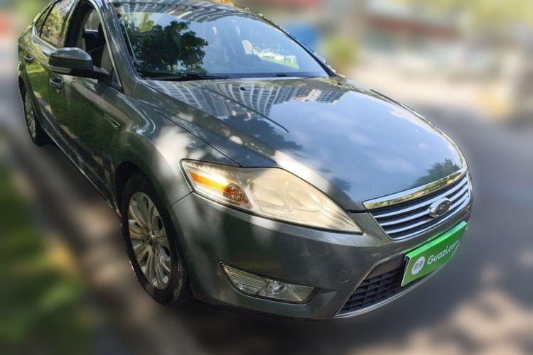 Used Ford Mondeo 2013 2.3L Luxury Model Front Right 45 Deg