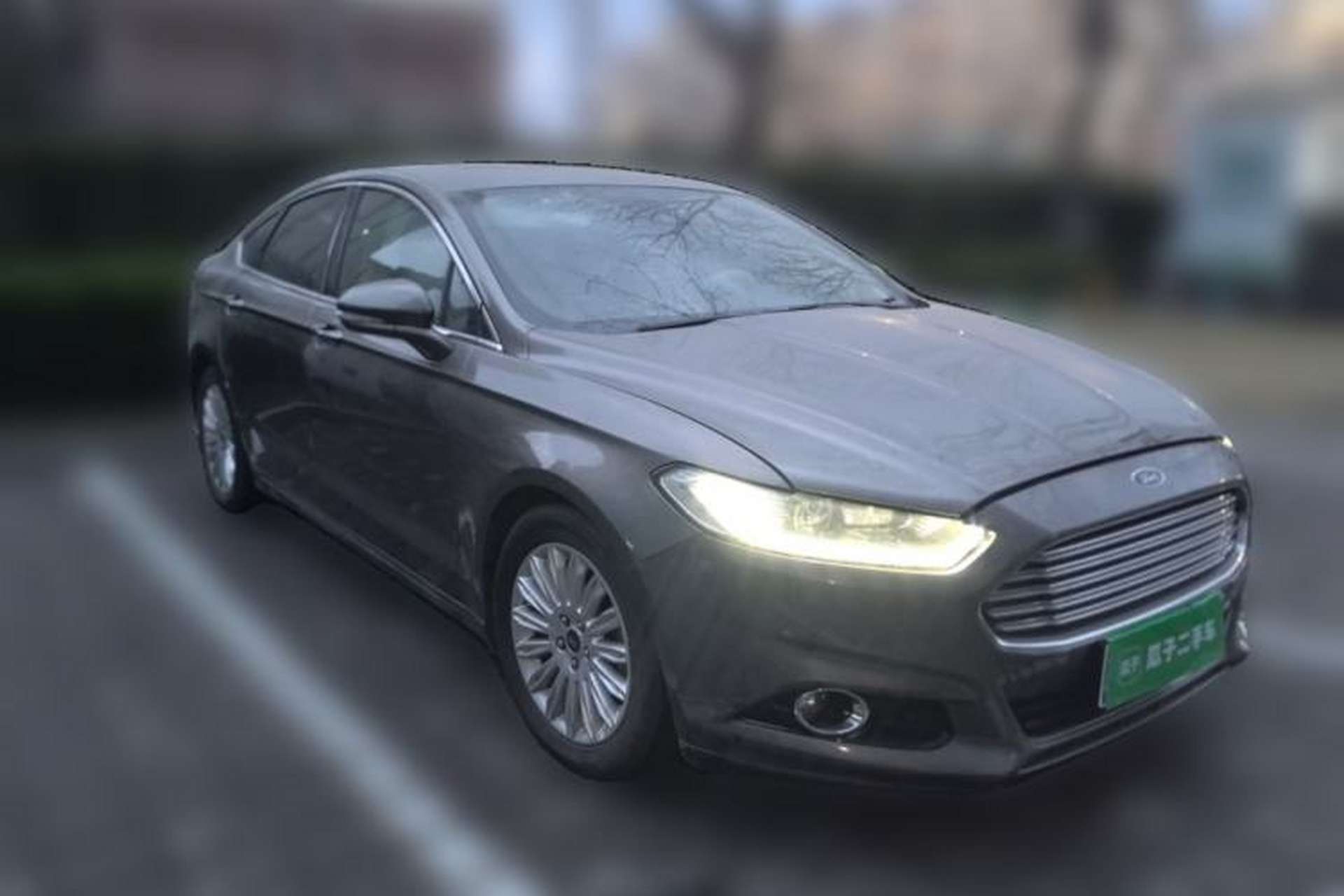 Used Ford Mondeo 2013 2.0L GTDi 200 Luxury Model Front Right 45 Deg