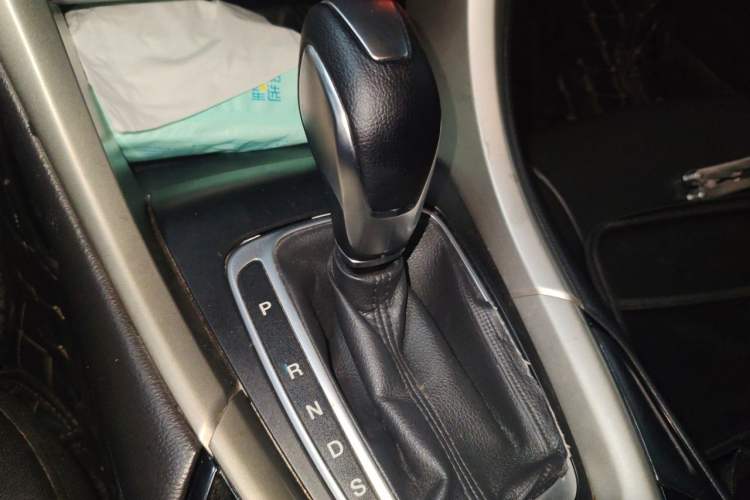 Used Ford Mondeo 2013 2.0L GTDi 200 Fashion Edition Gear Lever
