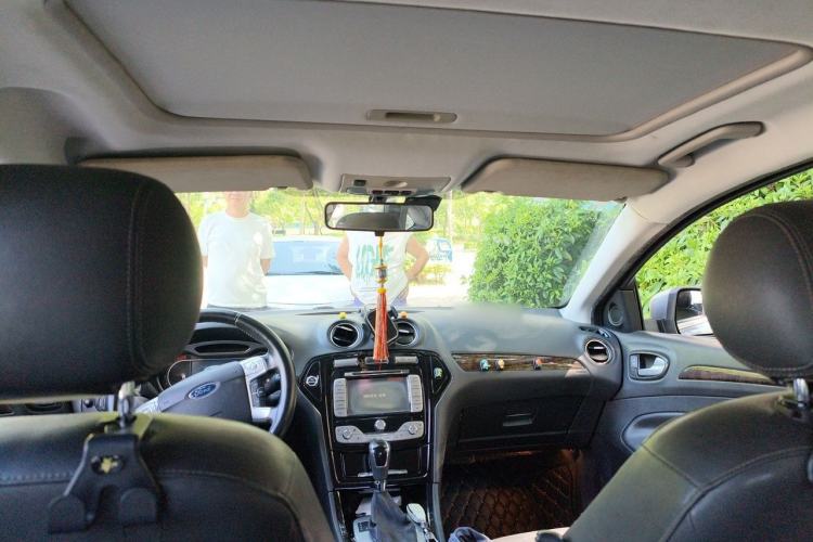 Used Ford Mondeo 2013 2.3L Luxury Model Headliner