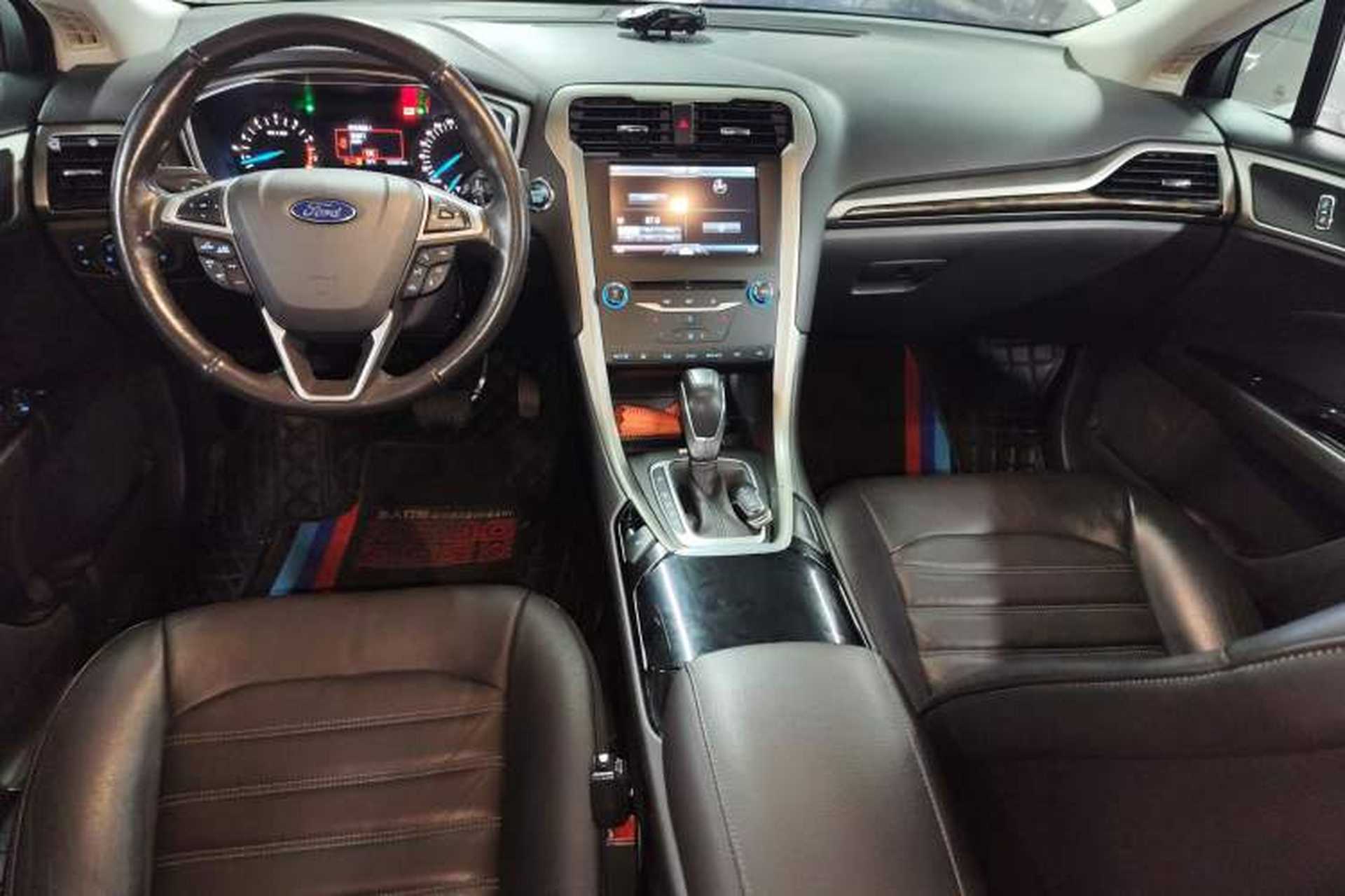 Used Ford Mondeo 2013 2.0L GTDi 200 Fashion Edition Interior 2