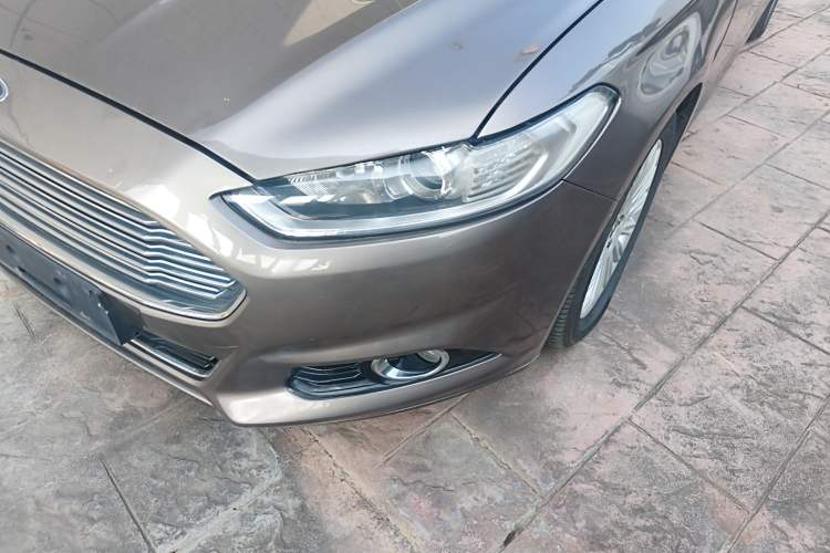 Used Ford Mondeo 2013 2.0L GTDi 200 Fashion Edition Left Front Headlight