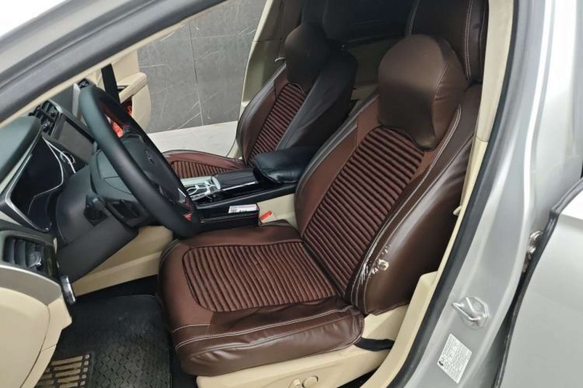 Used Ford Mondeo 2013 2.0L GTDi 200 Luxury Model Left Front Seat