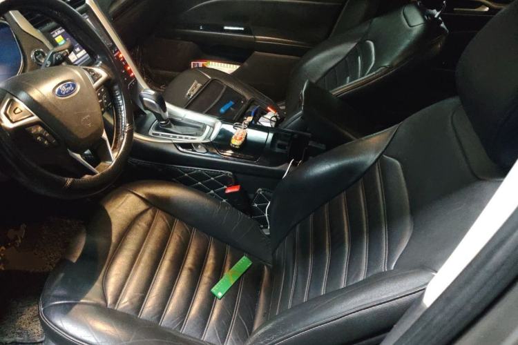 Used Ford Mondeo 2013 2.0L GTDi 200 Fashion Edition Left Front Seat