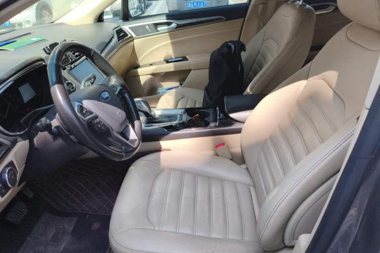 Used Ford Mondeo 2013 2.0L GTDi 200 Luxury Model Left Front Seat