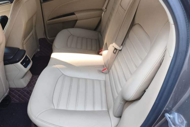 Used Ford Mondeo 2013 2.0L GTDi 200 Luxury Model Left Rear Seat