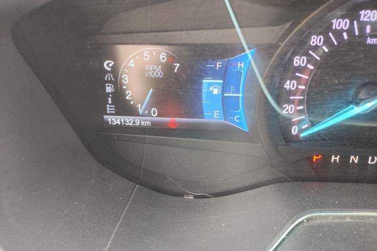 Used Ford Mondeo 2013 2.0L GTDi 200 Luxury Model Odometer Close Up