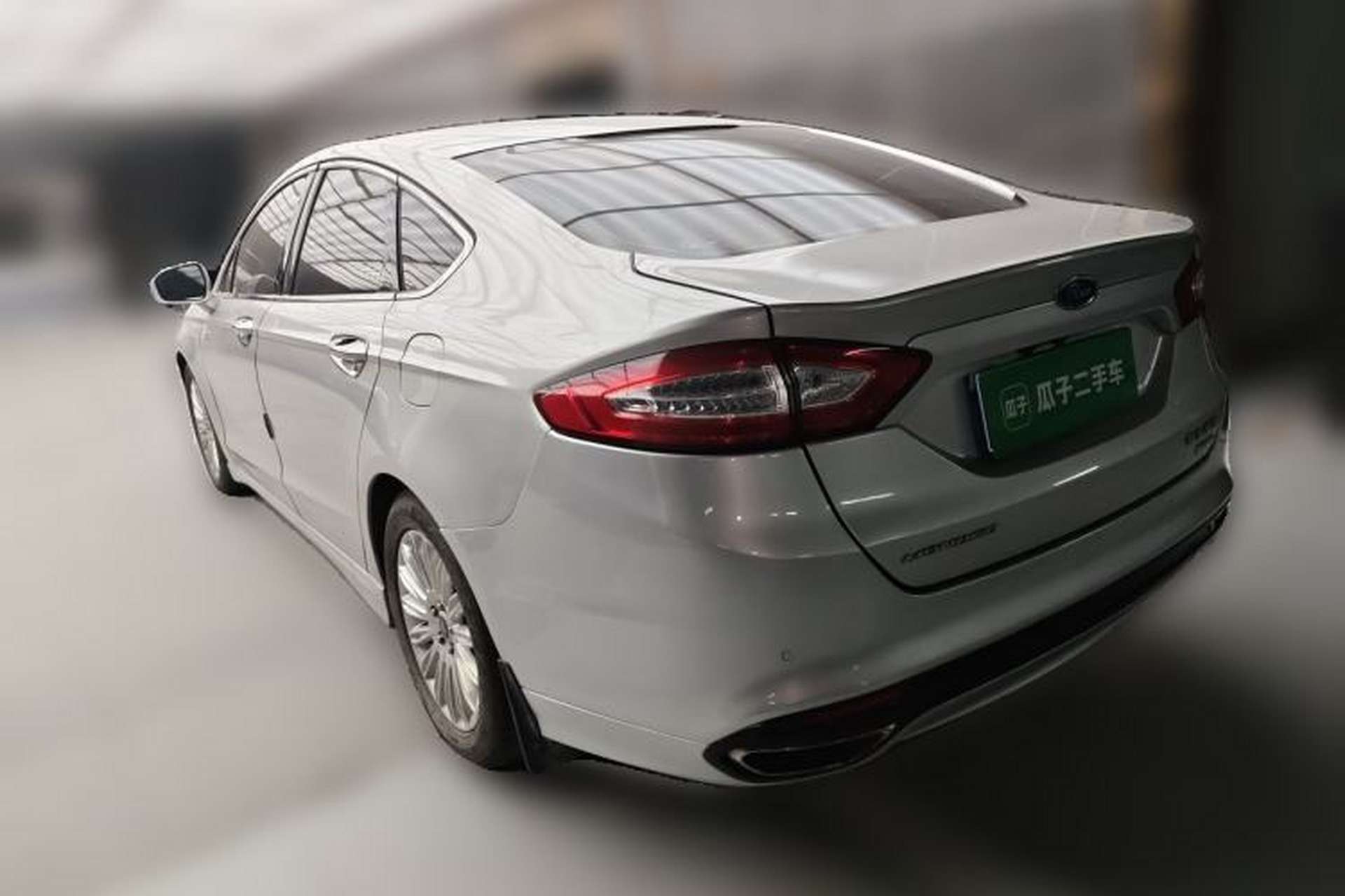 Used Ford Mondeo 2013 2.0L GTDi 200 Luxury Model Rear Left 45 Deg