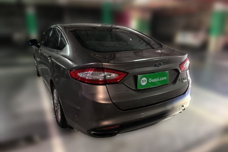 Used Ford Mondeo 2013 2.0L GTDi 200 Luxury Model Rear Left 45 Deg