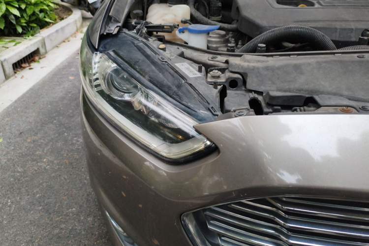 Used Ford Mondeo 2013 1.5L GTDi180 Fashion Edition Right Front Headlight
