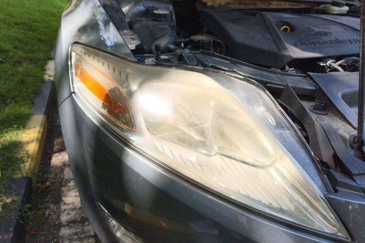 Used Ford Mondeo 2013 2.3L Luxury Model Right Front Headlight