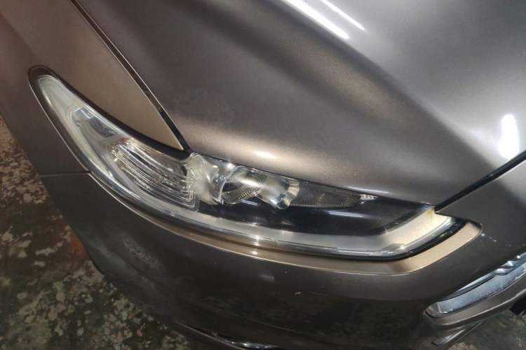 Used Ford Mondeo 2013 2.0L GTDi 200 Fashion Edition Right Front Headlight