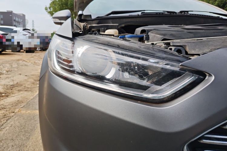 Used Ford Mondeo 2013 2.0L GTDi 200 Fashion Edition Right Front Headlight