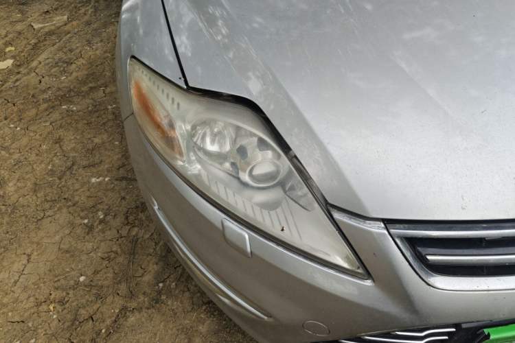 Used Ford Mondeo 2013 2.3L Luxury Model Right Front Headlight