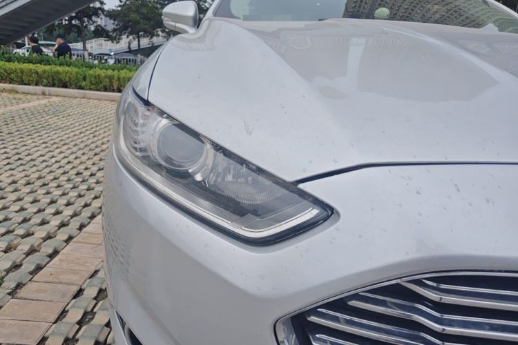 Used Ford Mondeo 2013 2.0L GTDi 200 Fashion Edition Right Front Headlight