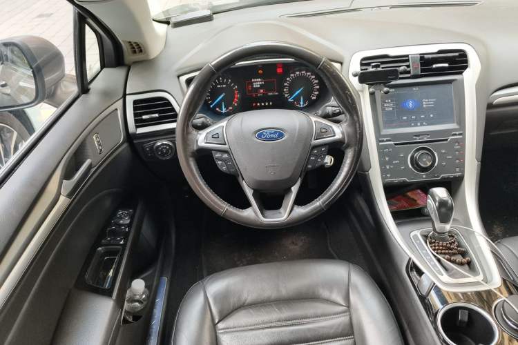Used Ford Mondeo 2013 1.5L GTDi180 Fashion Edition Steering Wheel
