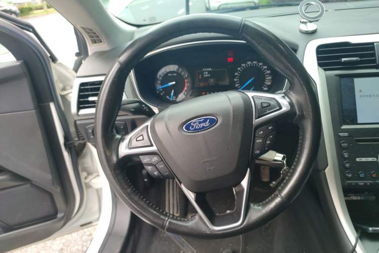 Used Ford Mondeo 2013 1.5L GTDi180 Fashion Edition Steering Wheel