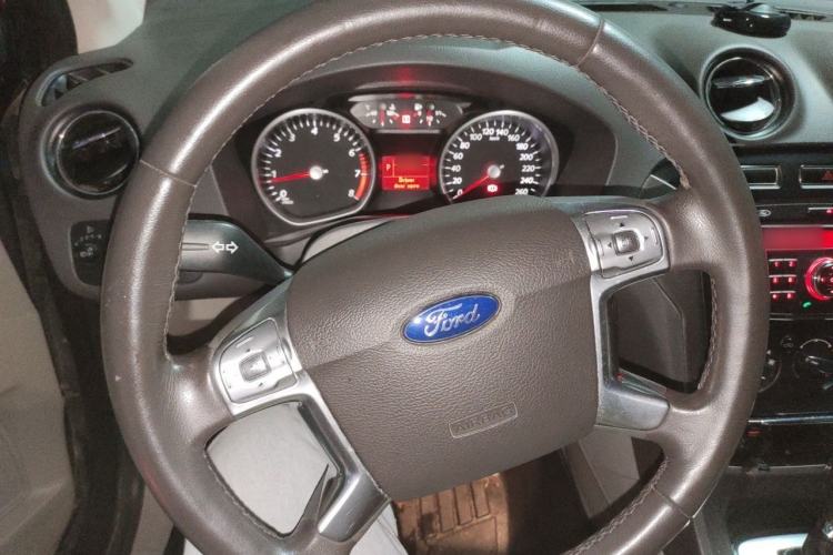 Used Ford Mondeo 2013 2.3L Fashion Edition Steering Wheel