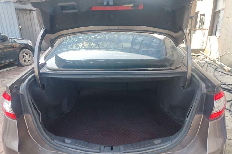 Used Ford Mondeo 2013 2.0L GTDi 200 Fashion Edition Trunk