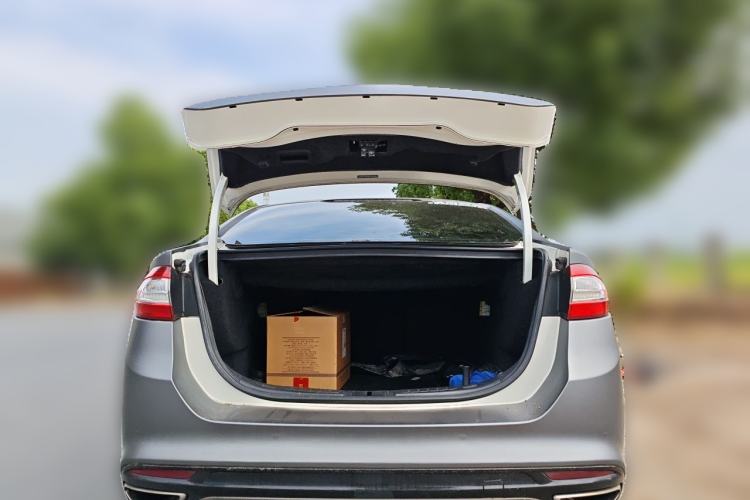 Used Ford Mondeo 2013 2.0L GTDi 200 Fashion Edition Trunk