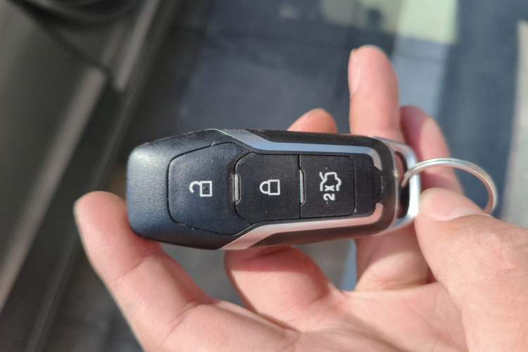 Used Ford Mondeo 2013 2.0L GTDi 200 Luxury Model Vehicle Key
