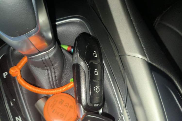 Used Ford Mondeo 2013 2.0L GTDi 200 Luxury Model Vehicle Key