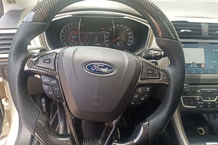 Used Ford Mondeo 2013 2.0L GTDi 200 Luxury Model Steering Wheel