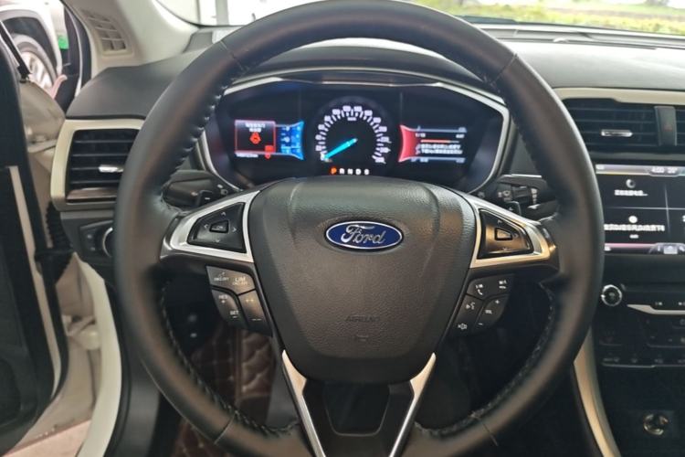 Used Ford Mondeo 2013 2.0L GTDi 200 Luxury Model Steering Wheel