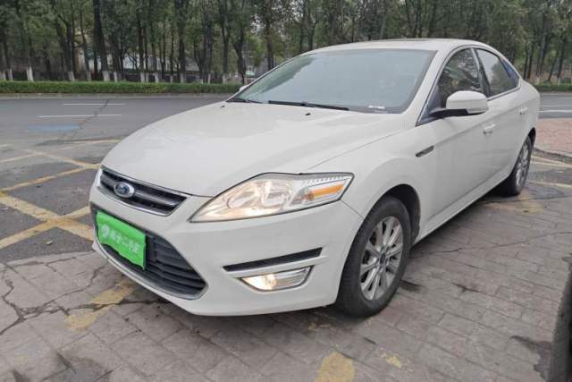 Ojetý Ford Mondeo 2013 2.3L Fashion Edition