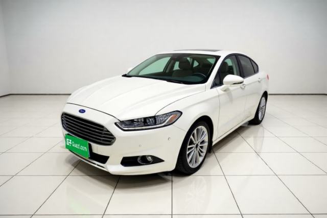 Ojetý Ford Mondeo 2013 2.0L GTDi240 Flagship Edition