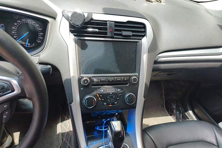 Used Ford Mondeo 2013 1.5L GTDi180 Fashion Edition Audio And AC Panel