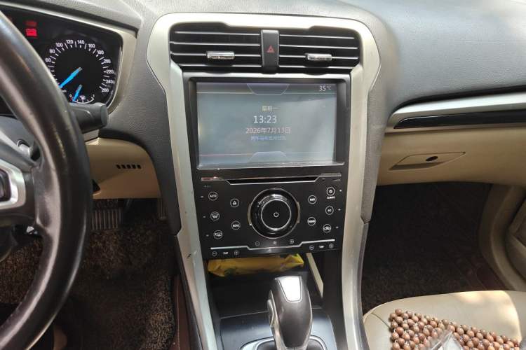 Used Ford Mondeo 2013 1.5L GTDi180 Fashion Edition Audio And AC Panel