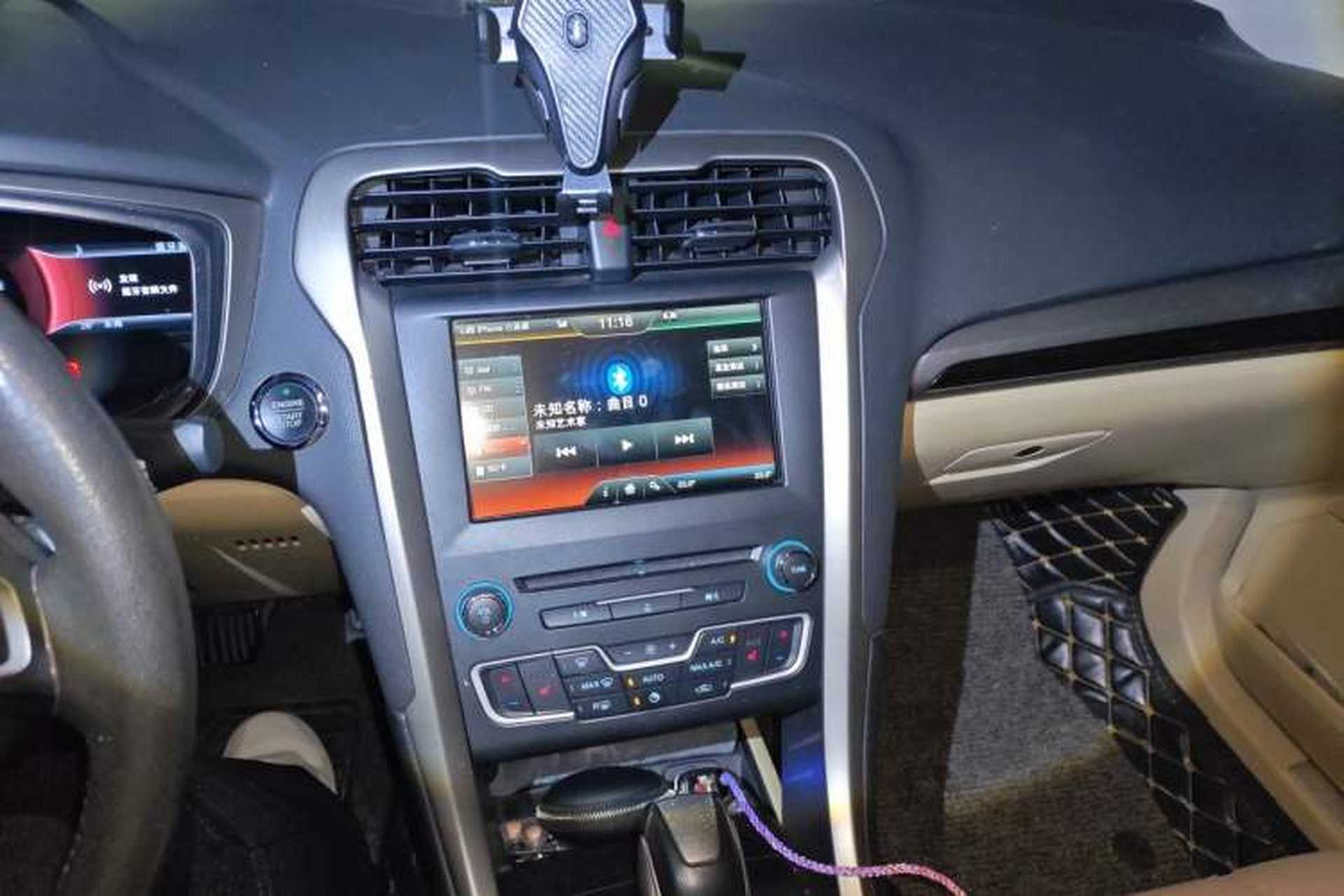 Used Ford Mondeo 2013 2.0L GTDi 200 Luxury Model Audio And AC Panel