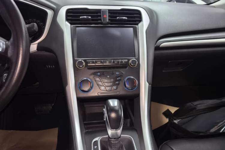 Used Ford Mondeo 2013 1.5L GTDi180 Fashion Edition Audio And AC Panel