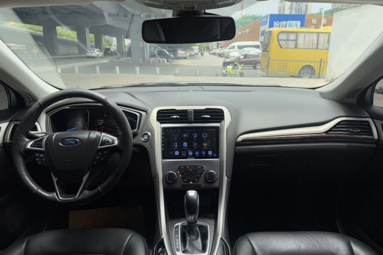 Used Ford Mondeo 2013 2.0L GTDi 200 Fashion Edition Audio And AC Panel