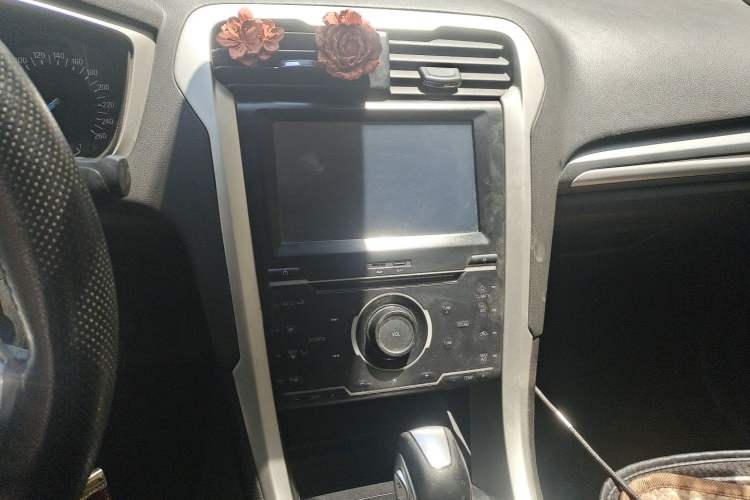 Used Ford Mondeo 2013 1.5L GTDi180 Fashion Edition Audio And AC Panel