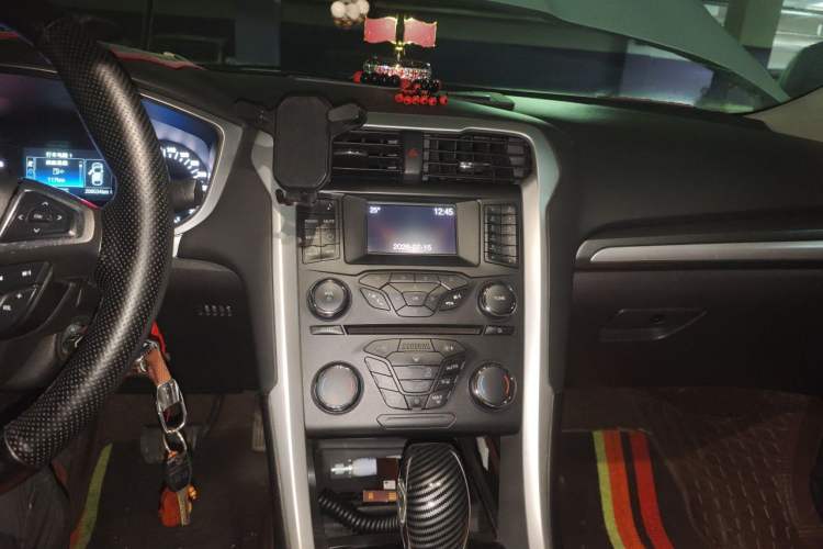 Used Ford Mondeo 2013 1.5L GTDi180 Fashion Edition Audio And AC Panel