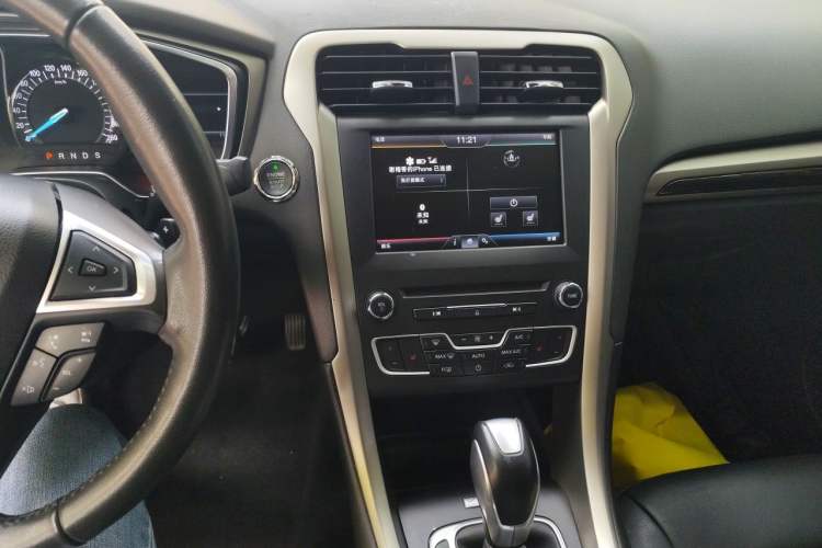 Used Ford Mondeo 2013 2.0L GTDi 200 Luxury Model Audio And AC Panel