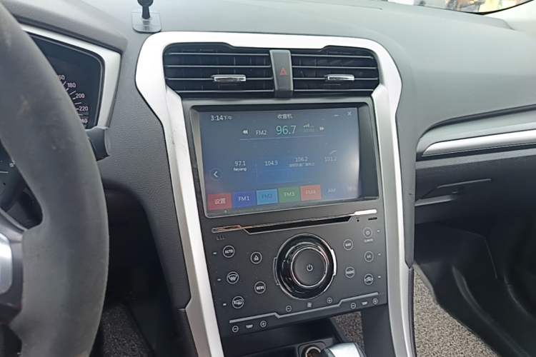 Used Ford Mondeo 2013 1.5L GTDi180 Fashion Edition Audio And AC Panel