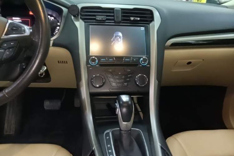 Used Ford Mondeo 2013 1.5L GTDi180 Fashion Edition Audio And AC Panel