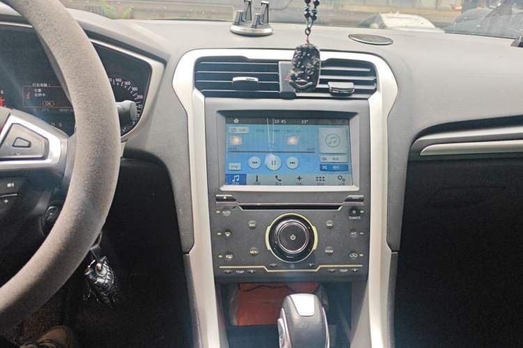 Used Ford Mondeo 2013 1.5L GTDi180 Fashion Edition Audio And AC Panel