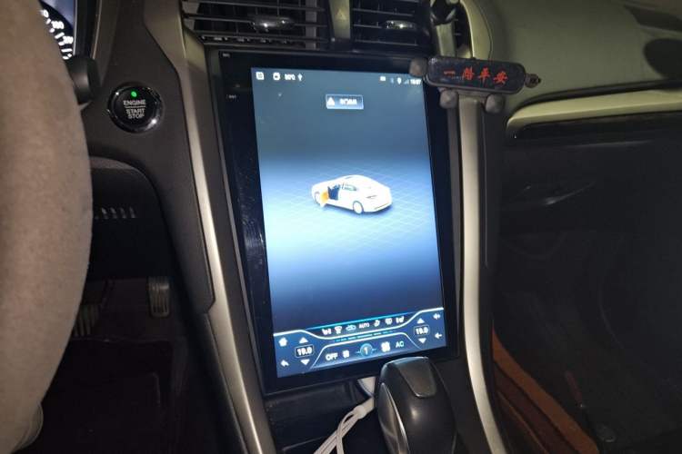 Used Ford Mondeo 2013 2.0L GTDi 200 Fashion Edition Audio And AC Panel