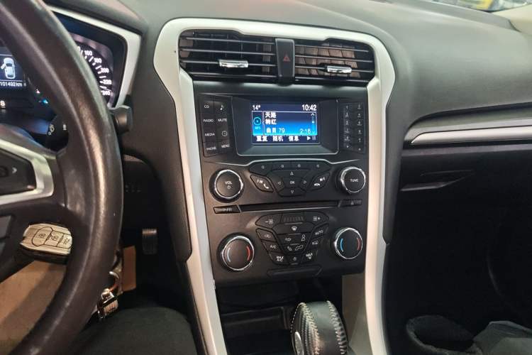 Used Ford Mondeo 2013 1.5L GTDi180 Fashion Edition Audio And AC Panel