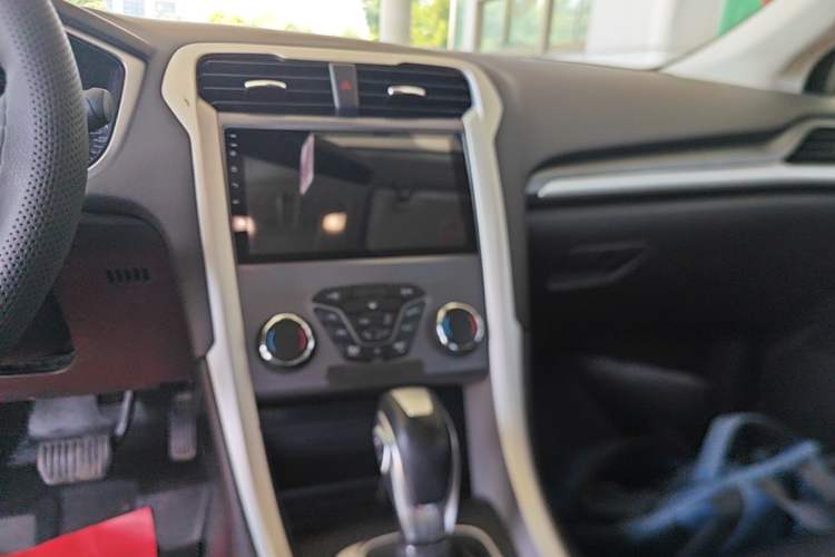 Used Ford Mondeo 2013 1.5L GTDi180 Fashion Edition Audio And AC Panel