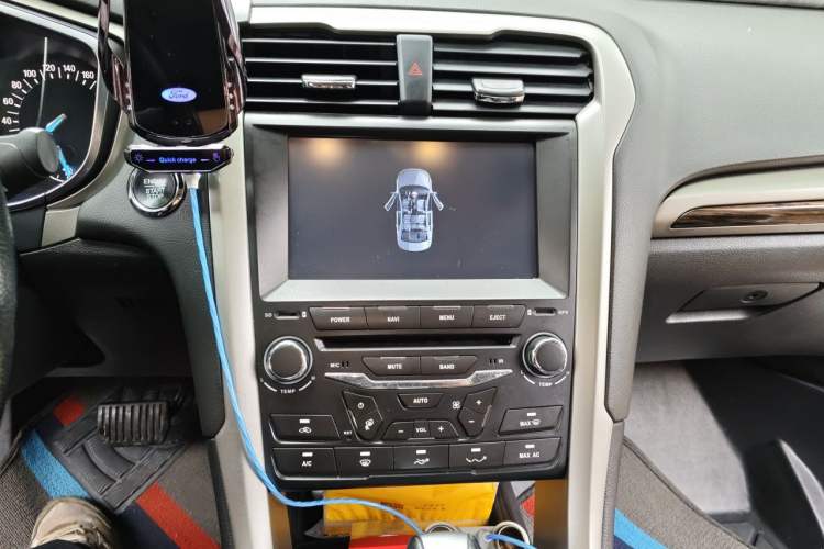 Used Ford Mondeo 2013 2.0L GTDi 200 Fashion Edition Audio And AC Panel