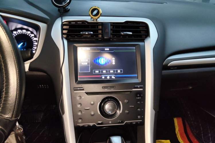 Used Ford Mondeo 2013 1.5L GTDi180 Fashion Edition Audio And AC Panel