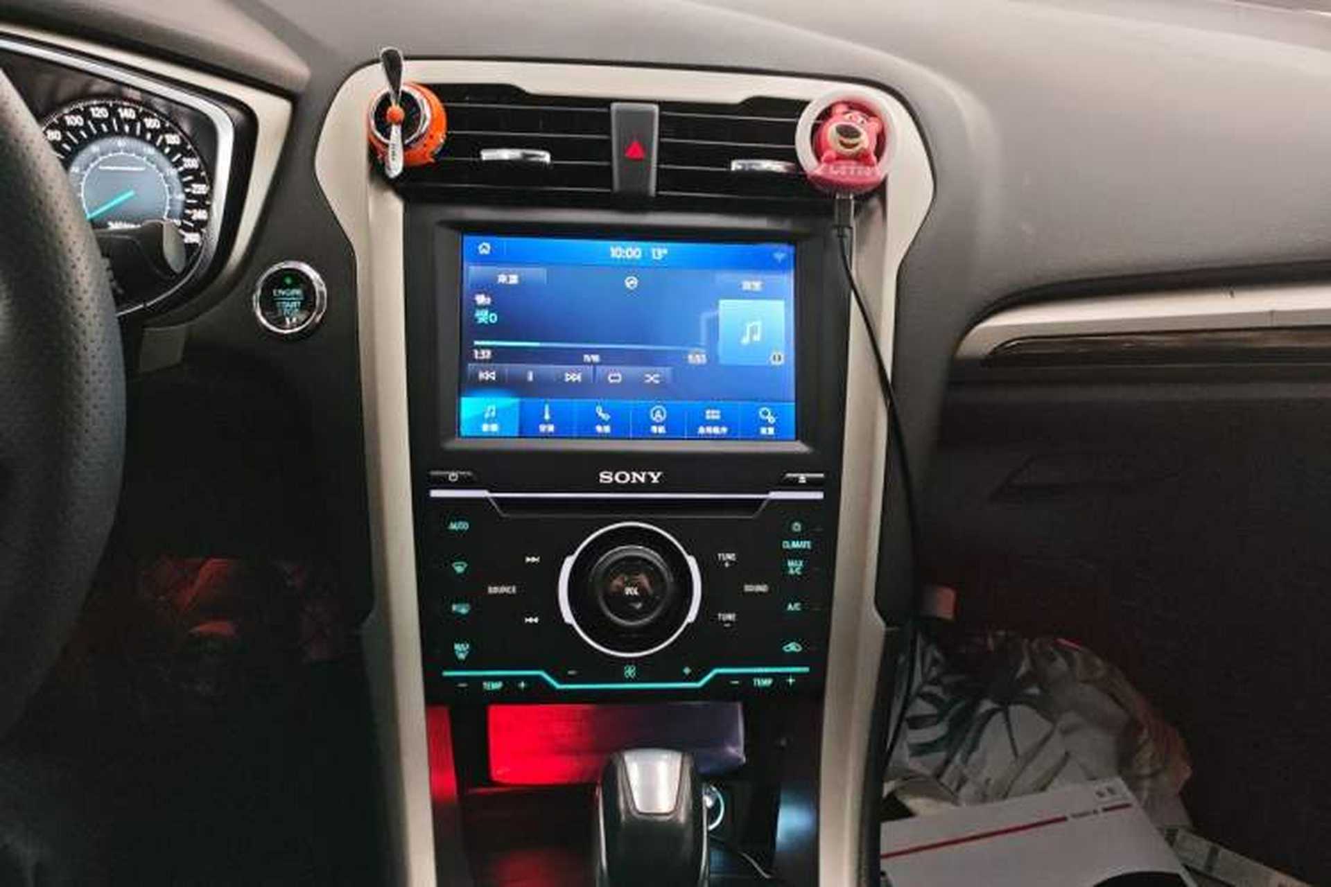 Used Ford Mondeo 2013 2.0L GTDi240 Ultimate Edition Audio And AC Panel