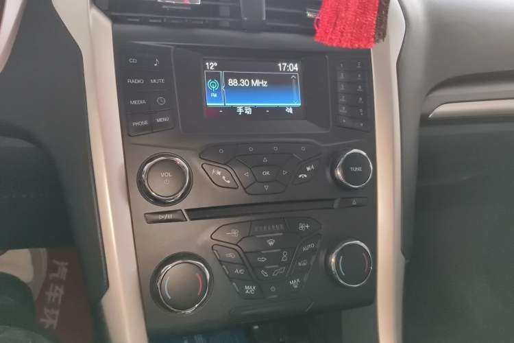 Used Ford Mondeo 2013 1.5L GTDi180 Fashion Edition Audio And AC Panel